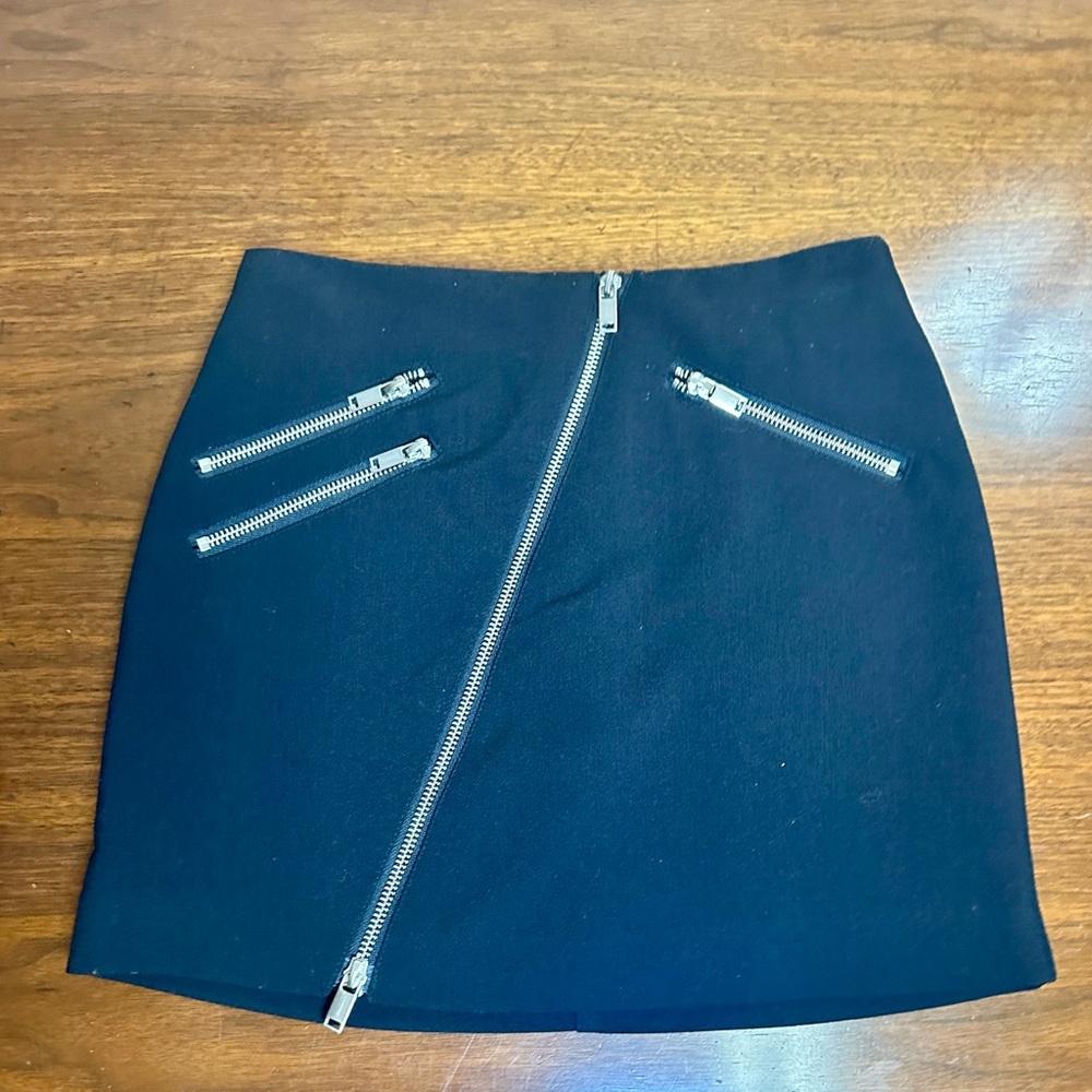 H&M Black Mini Skirt with Zipper Details